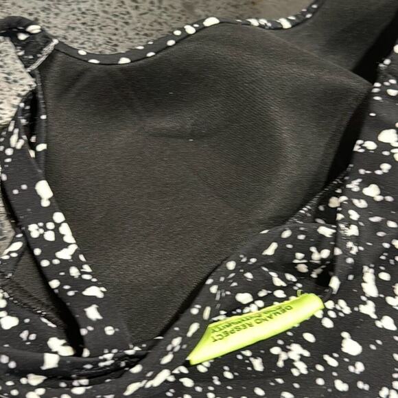 Pit Viper Underground Key Player Sports Bra Black White Spatter Print Size XS - Picture 4 of 5